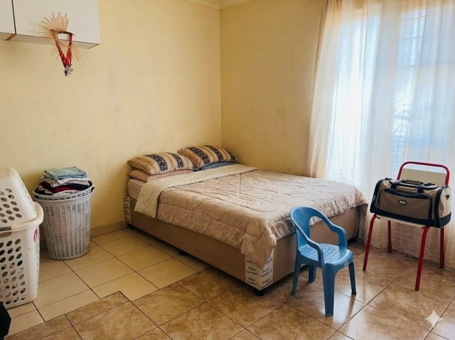 2 Bedroom Property for Sale in Geelhoutpark North West